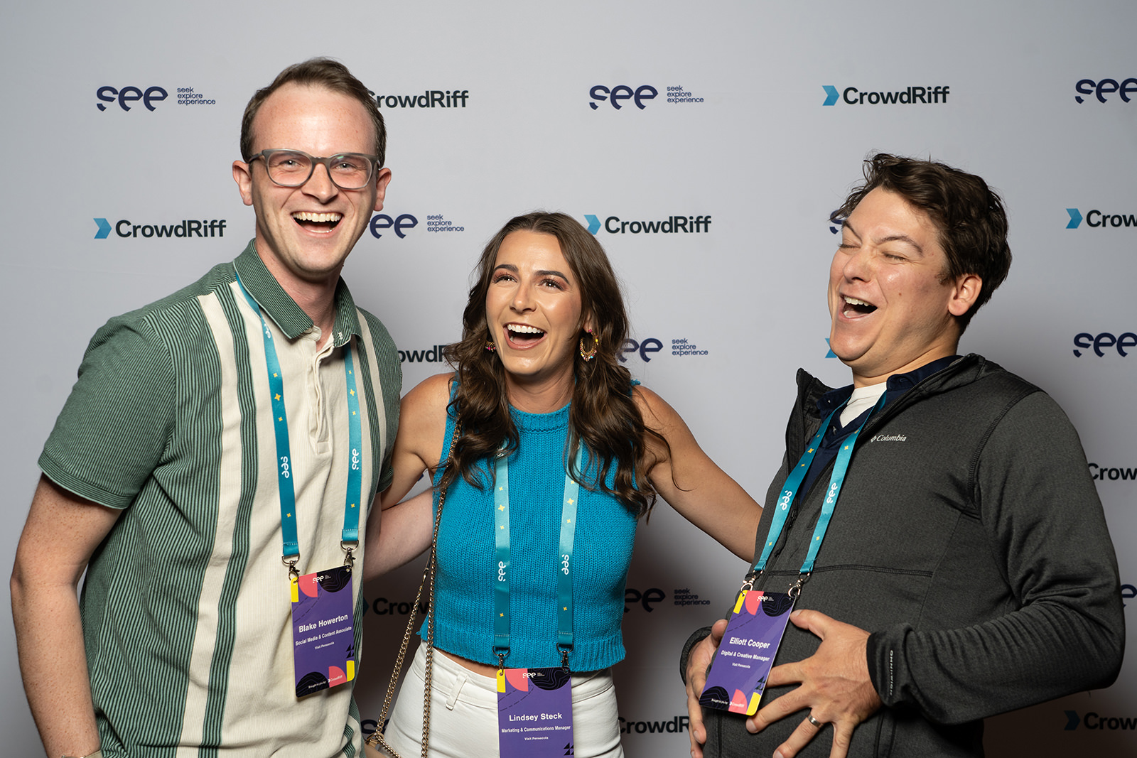 step and repeat holiday photos